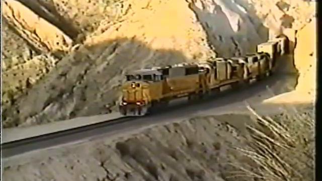 Classic Railroad Series 730 - Union Pacific in Cajon Pass April 11, 1996. смотреть онлайн