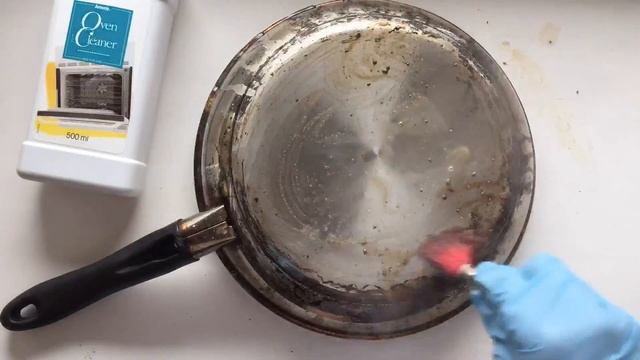 КАК ОТМЫТЬ ОТ ГАРИ СКОВОРОДУ | CLEAN | как отмыть духовку от гари смотреть онлайн