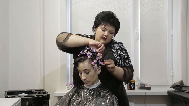 Инструкция по химической завивке Perlonda ТМ Oyster Cosmetics SpA в технике Synergy смотреть онлайн