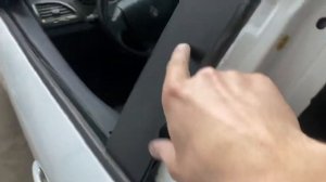 Як зняти скло задньої дверки Renault Megan 3/Как снять стекло задней двери Рено Меган
