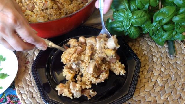 Пшенная каша с мясом, беконом и картофелем