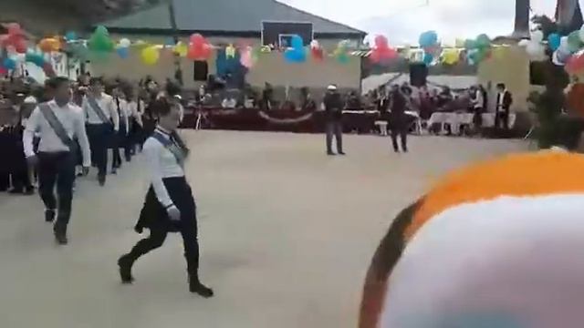 Последний звонок в Рахате 2017 смотреть онлайн