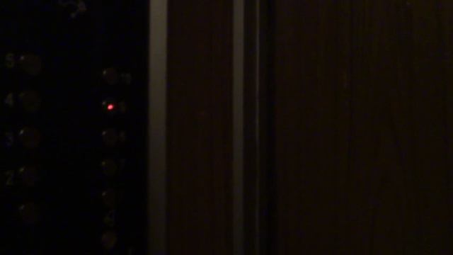 Электрический лифт (г. Мытищи) V=0,71 м-с, г-п 320 кг (24) смотреть онлайн