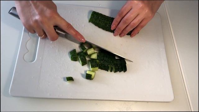 ??САЛАТ ИЗ ЛОСОСЯ быстрый! ?83 ККАЛ на 100 грамм. Salmon Salad смотреть онлайн