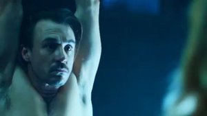 Адский ад смотреть онлайн фильм новинку 2022 ужасы бежит чтобы избежать Bloody Hell 2020