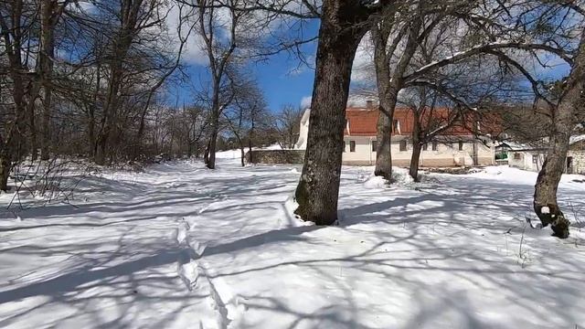 Труднопроходимый каньон в горах под Севастополем. Ручей Ятлауз. От Передового до Черноречья.