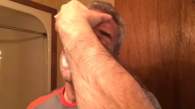 Ferox,Tool, and Gonzo Rocking and Shaving смотреть онлайн