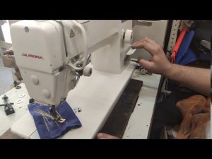 Товар с уценкой. Прямострочная промышленная швейная машина с игольным продвижением A-721-03 Aurora.