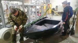 Лодка из ПНД Север 380.