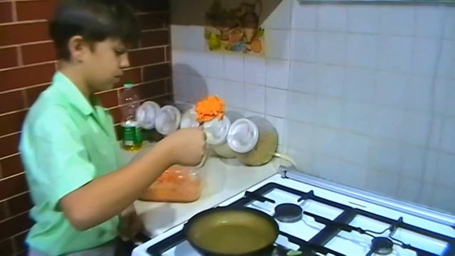Драники из тыквы. Очень вкусно полезно и просто. Готовят дети.