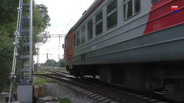 Электропоезд ЭД4М-0413 на станции Павловск | ED4M-0413, Pavlovsk station смотреть онлайн