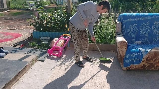 Каждое утро у нас в доме начинается так....Петушиные бои!#жизньвдеревне смотреть онлайн