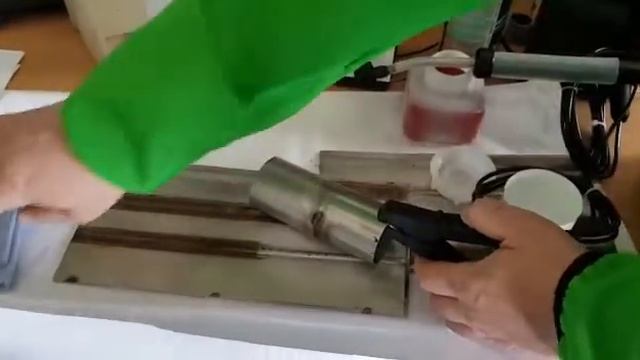 Очистка сварного шва при помощи аппарата ISOJET ® Cleaner 5 смотреть онлайн