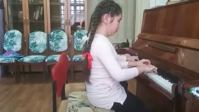 Ансамбль: Нормуханова Алина (3 класс), Нормуханова Арина (3 класс) смотреть онлайн