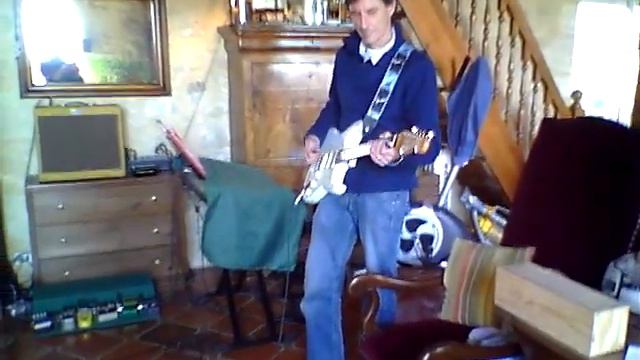 Squier Classic Vibe 50 et Fender Classic player Strat 60 смотреть онлайн