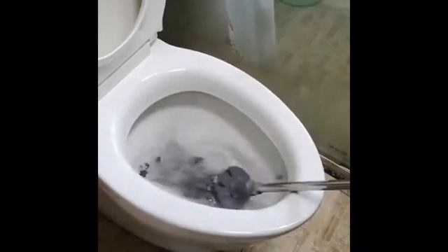 НОВИНКА! ЧУДО ВАНТУЗ ДЛЯ ОЧИСТКИ УНИТАЗА С АЛИЭКСПРЕСС ⬇️⬇️⬇️ССЫЛКИ ПОД ВИДЕО⬇️⬇️⬇️ смотреть онлайн