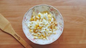 Буржуйский салат с ананасом и курицей
