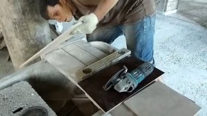 Как резать болгаркой плитку.
