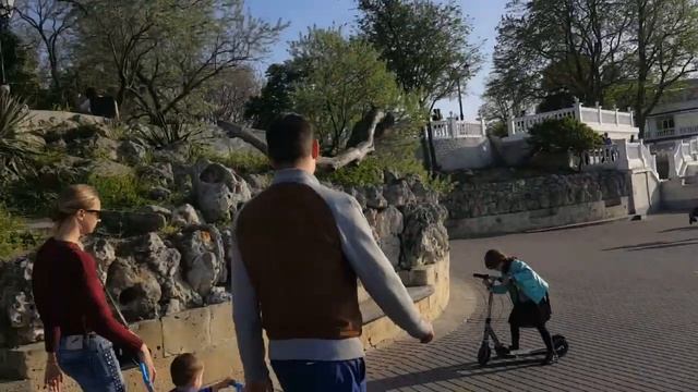 Приморский бульвар, песни в Ракушке. Севастополь весной. смотреть онлайн