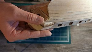 Бриг Меркурий. Сборка шаг за шагом. Подставка, шлифовка корпуса и корма (часть 3)