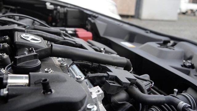 TOYOTA C-HR 2ZR-FXE смотреть онлайн