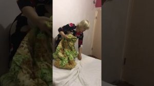 Как заправить одеяло в пододеяльник