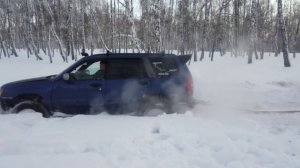 Subaru FORESTER на 31 колесах. Пробиваем дорогу в снегу. Беловский водопад