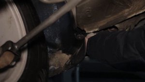 Ниссан Террано (Nissan Terrano): подключение задней противотуманной фары, накладка на бампер