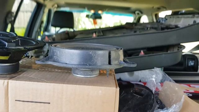 Замена штатных задних динамиков Nissan Pathfinder r51