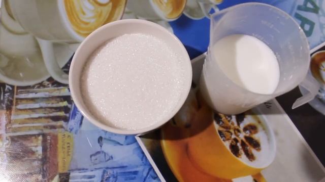 Необычный белковый рулет с карамелью смотреть онлайн