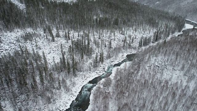 Большой Манский порог. Кутурчинское белогорье. River rapid on the Mana river. Winter forest. смотреть онлайн