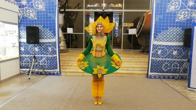 Образцовый коллектив театр моды "Квадрат" с коллекцией "Народные помыслы" смотреть онлайн