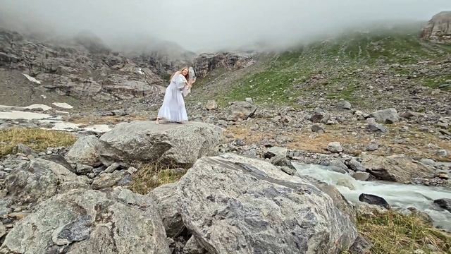 Горный Поток. Поток Жизни. Танец - Медитация. Божественная Женственность