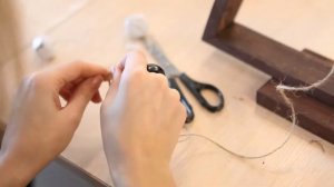 Делаем новогодние игрушки из лампочек