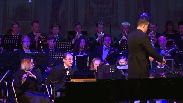 3. Д. Шостакович «Полька» из балета «Золотой век» смотреть онлайн