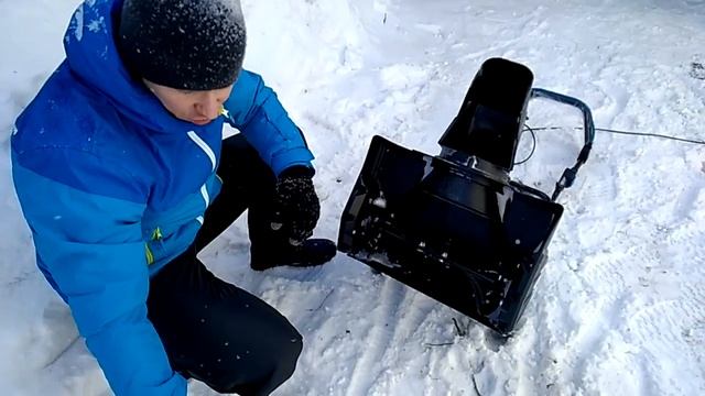 снегоуборщик MacAlister 2000. Обзор и тест.