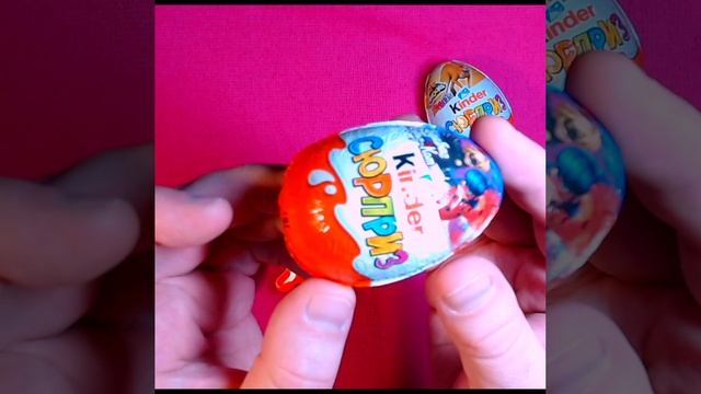 Candy's Kinder ASMR lollipops satisfying video relaxing Kinder Joy, Kinder Surprise #shorts (19)