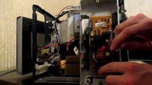 Микроволновая печь Samsung "не включается" ремонт.