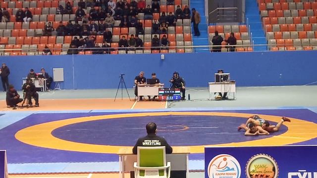 Красивая схватка из Чемпионата Таджикистана по вольной борьбе смотреть онлайн