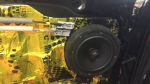 Замена передних и задних колонок, установка динамиков через проставочные кольца На Хендай АЙ40