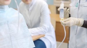 Искусственное кормление пациента через назогастральный зонд