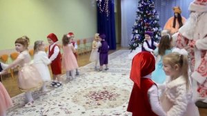 Танец с Дедом Морозом на новогоднем утреннике | Детский сад | Младшая группа [VideoReflex]