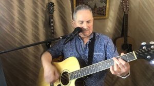 Уходит день и солнца луч