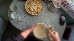 Пирог без муки с творогом и яблоками.