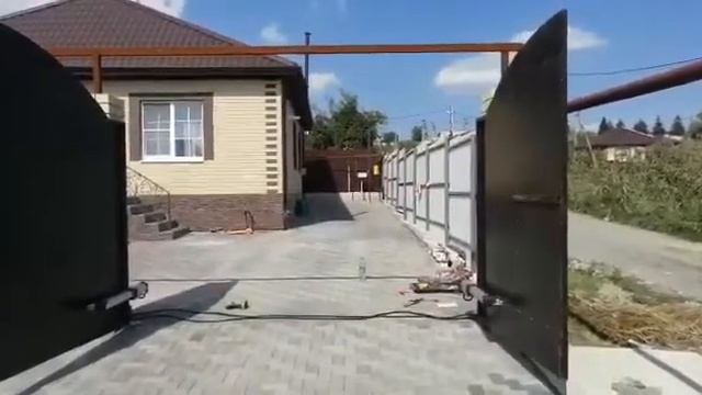 Ворота распашные с Автоматикой БФТ А40 в Ставрополе смотреть онлайн