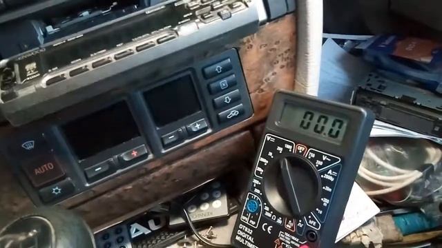 Щелчок в динамиках при выключении магнитолы смотреть онлайн