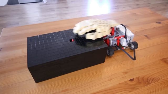 The Ultimate LEGO Machine Returns! смотреть онлайн