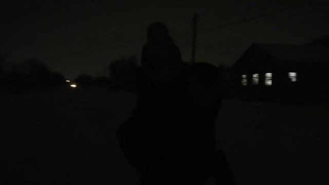 Кто берет Интервью Из дома В новый год смотреть онлайн