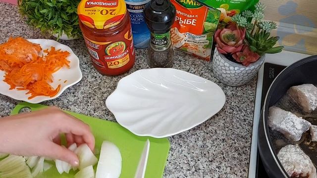 Как приготовить тушеную рыбу