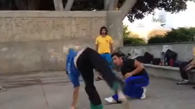 Simon Capoeira 3 смотреть онлайн